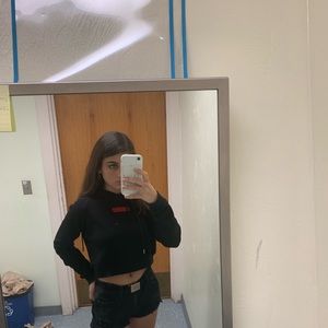 Meet your Posher, Emily